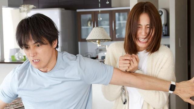 追い込まれた妻たち
