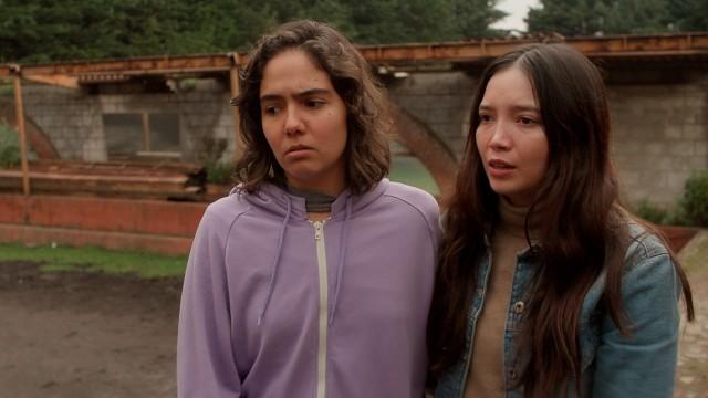 Alma escucha que no es hija de Melina