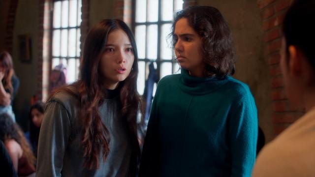 Melina recibe la prueba de ADN y Jazmín le reclama a Santiago