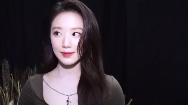 I-TALK #199 (G) EXHIBITION & 'We Are' Press Conference Behind