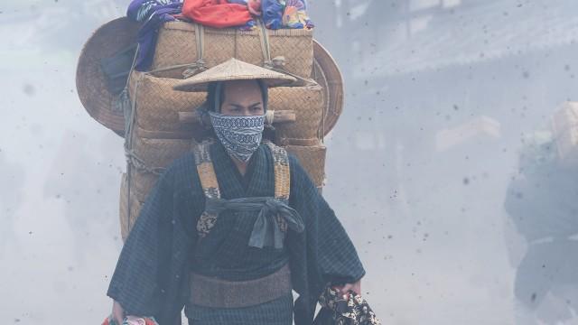 灰の雨降る日本橋