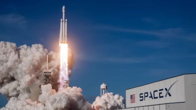 Espace : en voie de privatisation ?