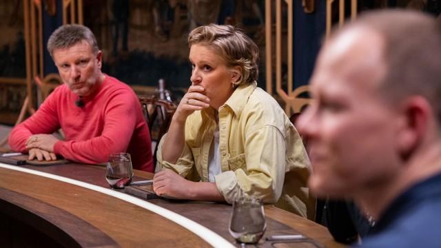 Hun graver sin egen grav – del 2