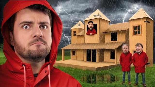 ON CONSTRUIT UNE VILLA EN CARTON ! (pour résister aux éléments extrêmes)