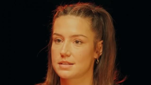 Adèle Exarchopoulos in a mission against The Bomb