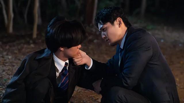 Lost Under the Full Moon – Into an “Ideal World”!