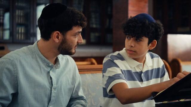 מה שעמנואל מסתיר