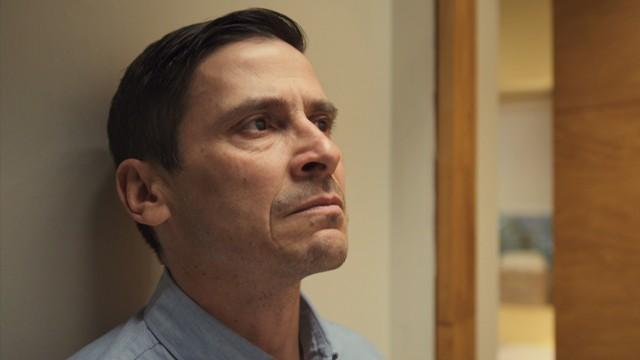 Max escucha dura confesión de Javiera