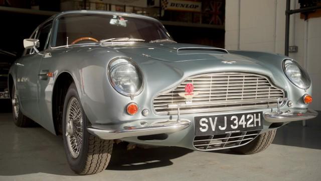 Aston Martin DB6/Toyota Supra