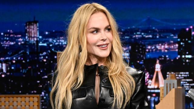 Nicole Kidman, Luke Thompson, Jack & Quinn Hughes, Hilary Knight, Mario Carbone