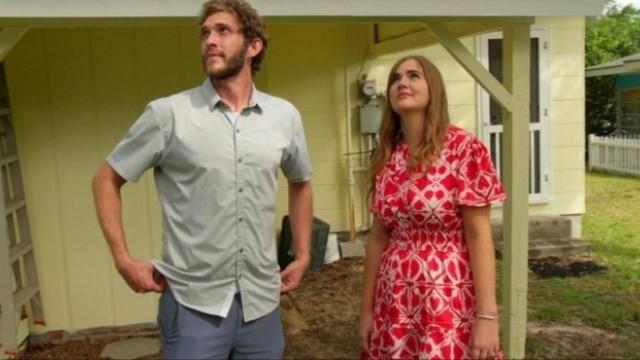 Young Vacationers Buy and Renovate a Beach Home on Oak Island