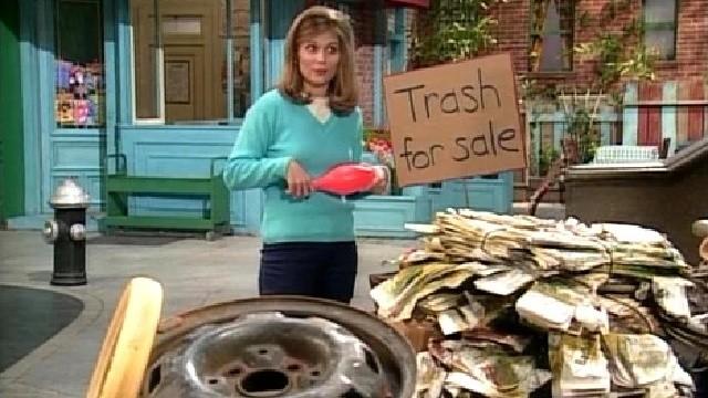 Oscar's trash sale