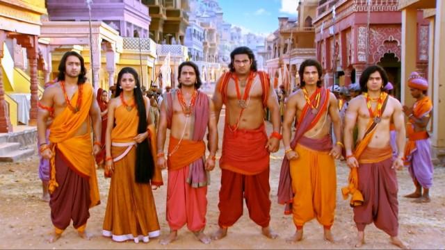 The Pandavas die