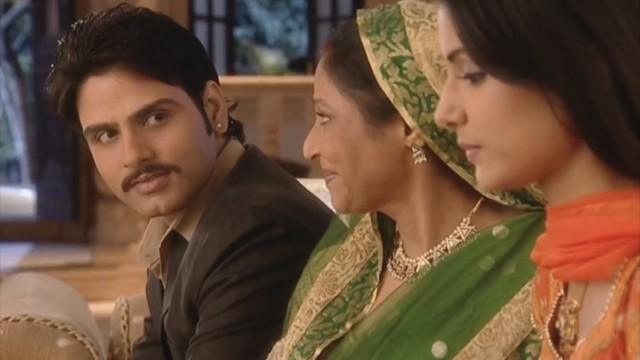 The groom's family likes Akshara