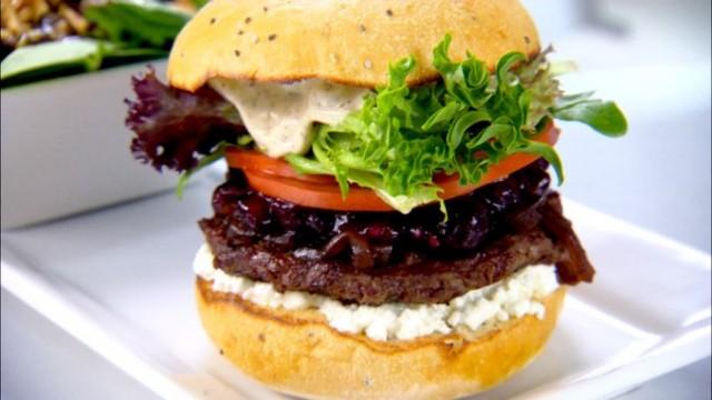 Nuburger, Poutineville, Emma's Country Kitchen