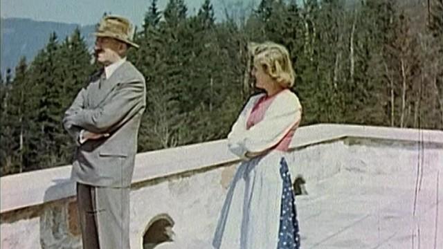 1940: Eva Braun filmed Hitler