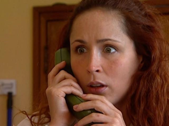 Silvia agradece a Eduardo su rescate en medio de la boda de Florencia