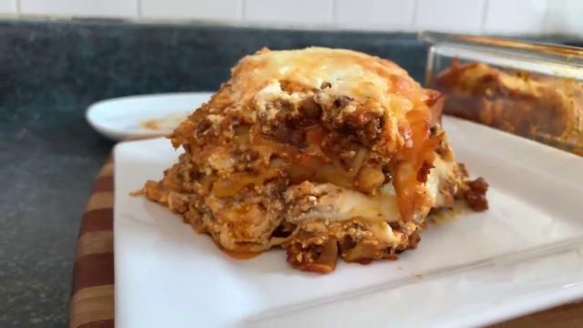 Easy Cheesy Beefy Lasagna