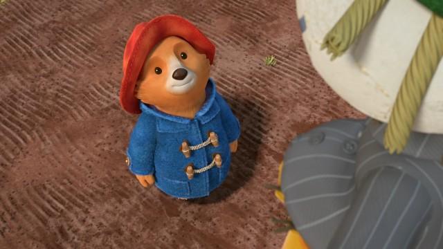 Paddington Builds a Scarecrow