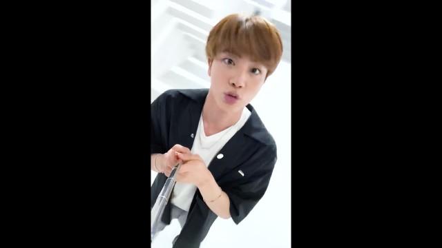 Sing 'Dynamite' with me - Jin