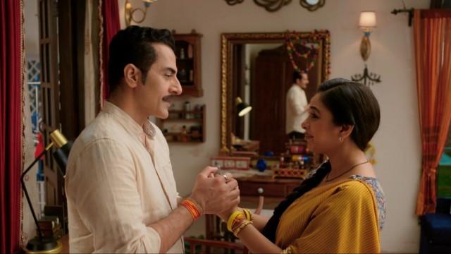 Vanraj Charms Anupama