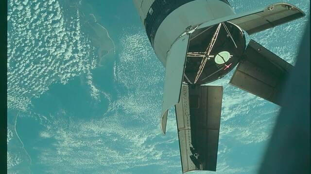 The Space Shuttle - NASA's Astronaut Pod