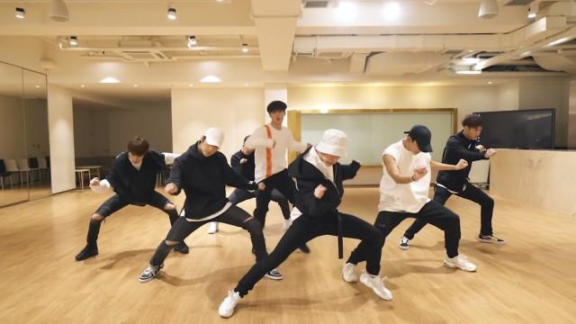 WayV 威神V '理所当然 (Regular)' Dance Practice