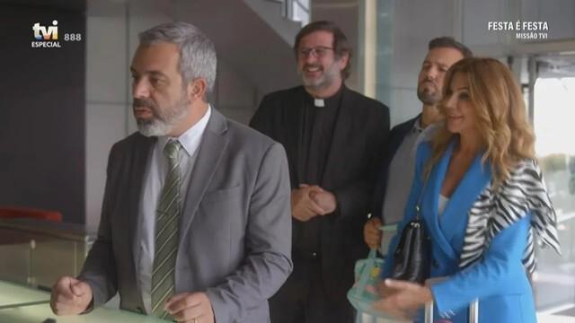 A chegada da comitiva à TVI