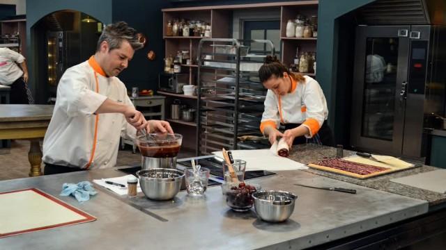 Black Forest Gateaux, Roulades & Sugar Chocolate Showpieces