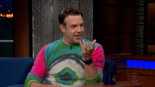 Jason Sudeikis, Yola