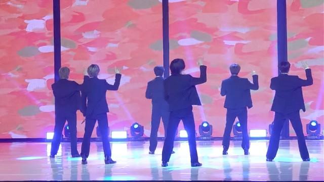 boy with luv BTS focus stage cam (NYEL)