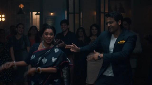 Anupama and Anuj Shake a Leg