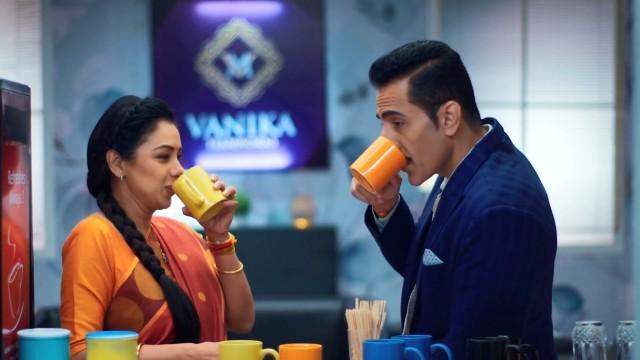 Vanraj Encourages Anupama