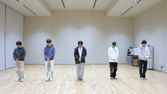 2022 Weverse Con ‘Magic (Dance Break ver.)’