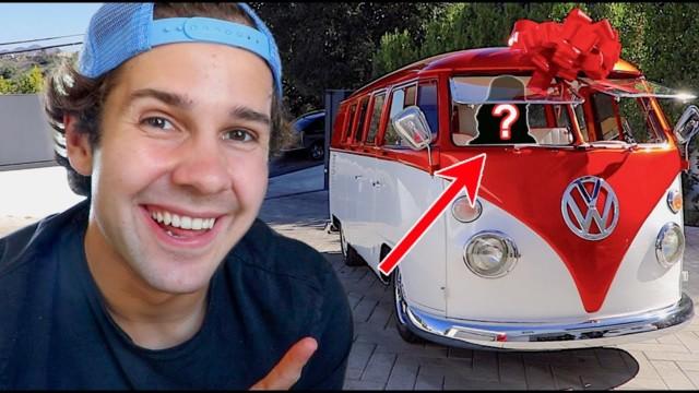 SURPRISING MY FAVORITE MUSICIAN WITH CAR!!