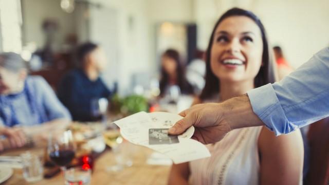 Qu'est-ce qui fait que l’on donne des pourboires ?