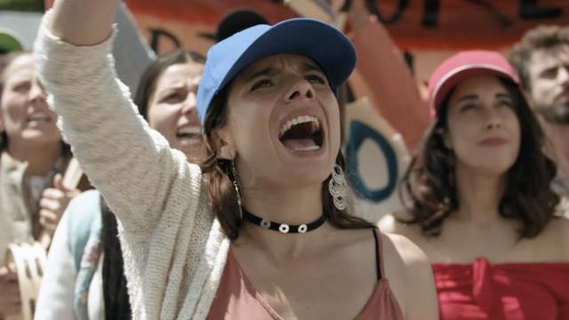 65. Los pescadores protestan contra la pesquera