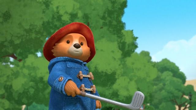 Paddington Plays Golf