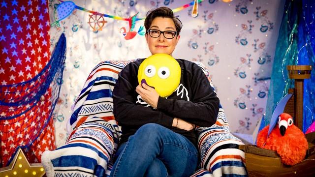 Sue Perkins - The Pirate Mums