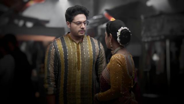 Anupama Confronts Adhik