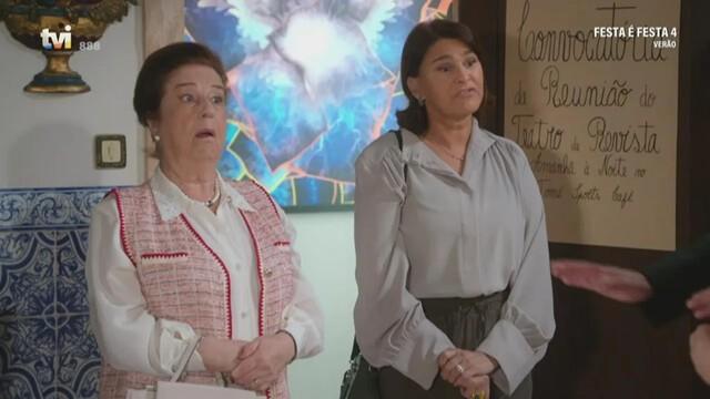 Glória e Josefa «invadem» a sacristia