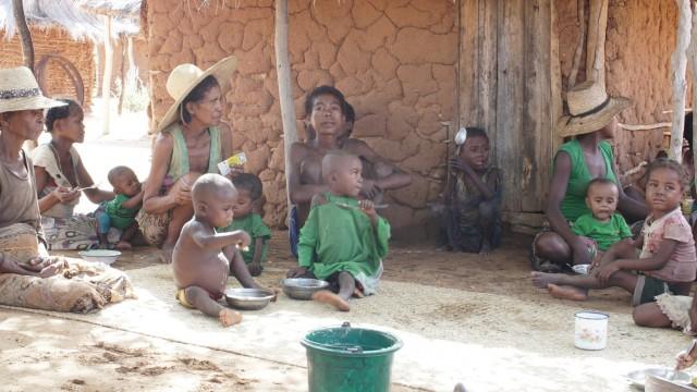 Madagascar : silence, on meurt