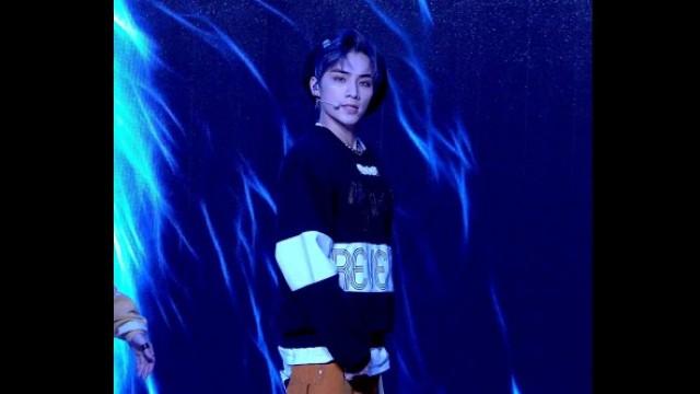 [#XIAOJUN Focus] WayV 'Turn Back Time' (Rebirth Ver.) @WayV THE STAGE