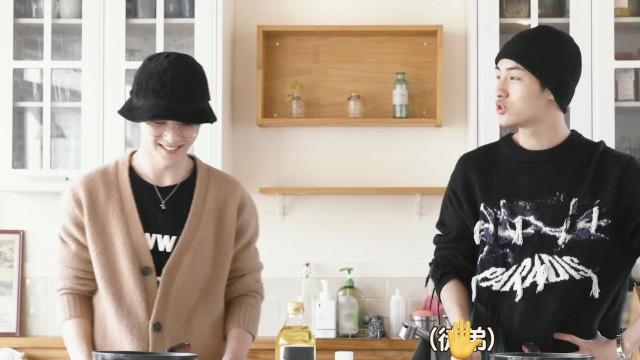 [WayV-ariety] How many sunny side up can KUN make while WINWIN makes one? | WINformation Ep.5-2