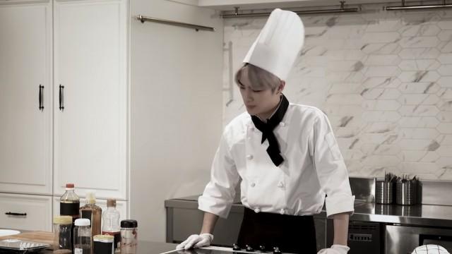 [WayV-ariety] The Lonely Master Chef XIAO | Grilled Squid