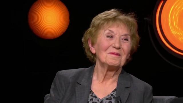 Comment passer de la petite à la grande histoire ?