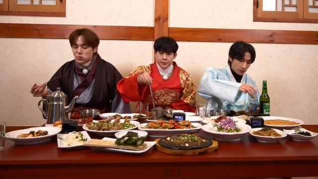 EP(5-3) Cat mixing soju and beer? Game & bottoms up