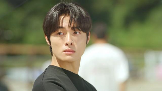 Young-min's Mother's Hairband