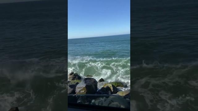 Giant Waves Smashes into Car
