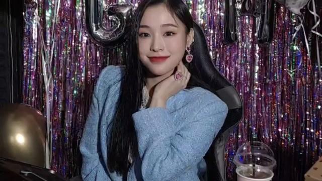 HAPPY GAHYEON DAY ????????????